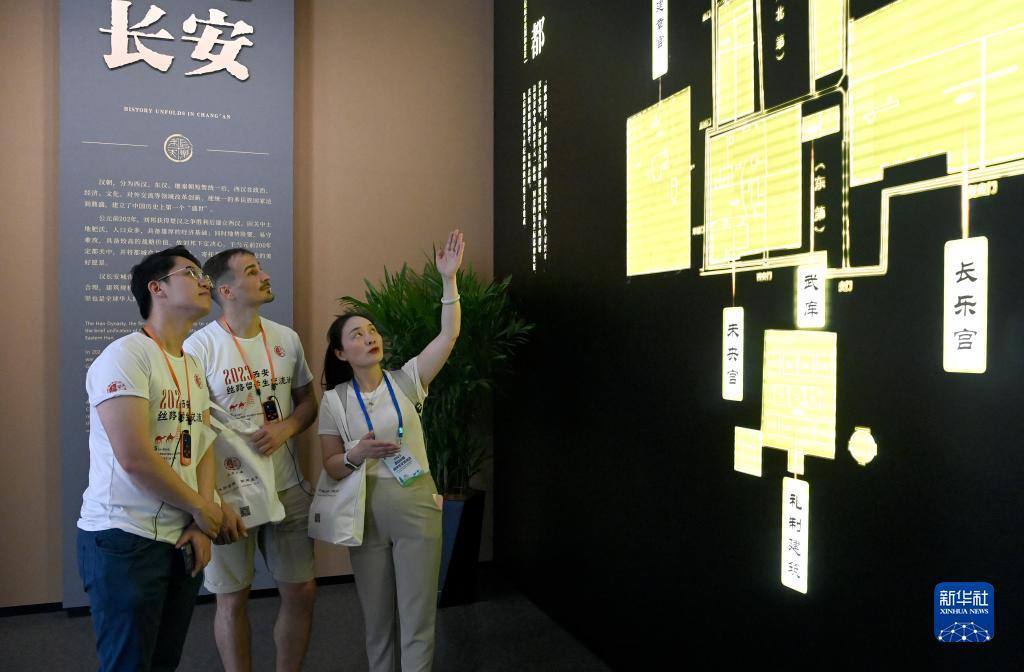 威尼斯真人发牌